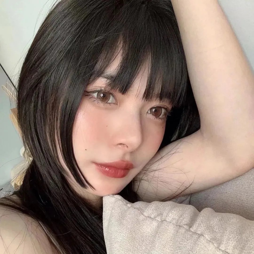 演员莎姬·贝兹